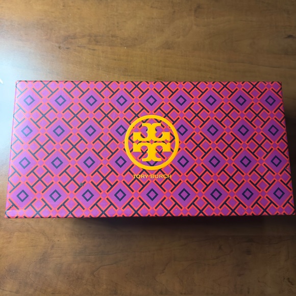 Tory Burch Ines Slides - Picture 2 of 4